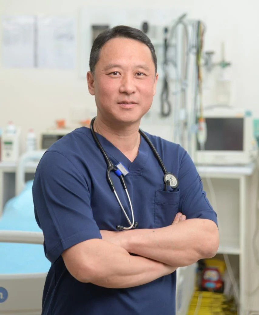 Dr. Dmitriy Khegay